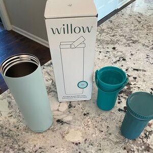 Willow portable breast milk cooler green LIKE NEW